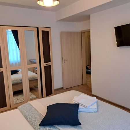 Cozy Apartment In Rasnov Exterior photo