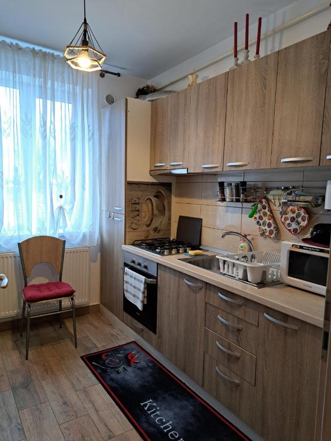 Cozy Apartment In Rasnov Exterior photo