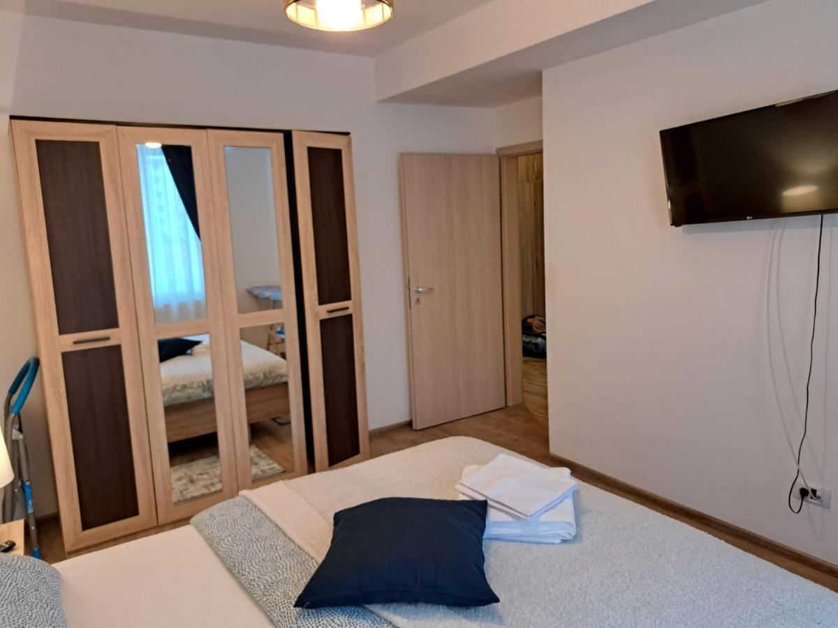 Cozy Apartment In Rasnov Exterior photo